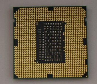 CPU PC kabely, chladiče, DVD mech., záslepky, spojmat, atd. - 6