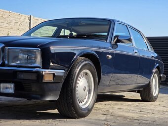 Jaguar Daimler XJ40 - 6
