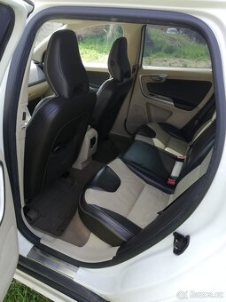 VOLVO XC60 - 6