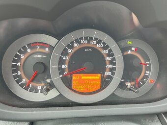 Toyota Rav4 2.0i 112kW automat 4x4 REZERVACE - 6
