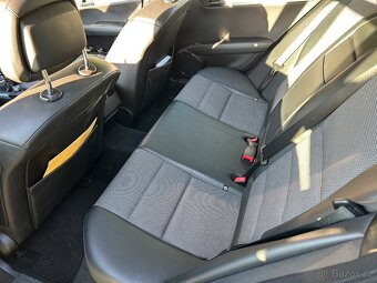 Mercedes benz C320CDI W204 MANUÁL - 6