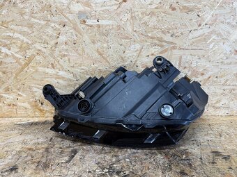 PRAVÝ PŘEDNÍ FULL LED SVĚTLOMET ŠKODA FABIA 4 - 6