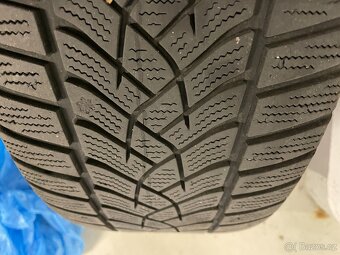 Litá kola Dezent graphite 225/45 R18 na zimních pneu - 6