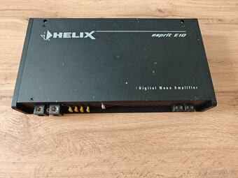 Zesilovač do auta Helix E10 - 6