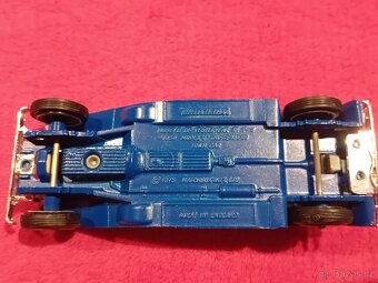 Model MATCHBOX YESTERYEAR DUESENBERG MODEL J 1930 - 6