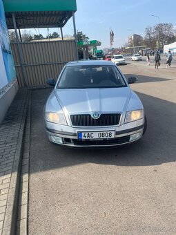 Škoda Oktavia 2 - 6