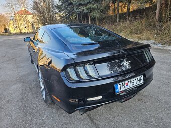 Ford Mustang 3.7L - 6