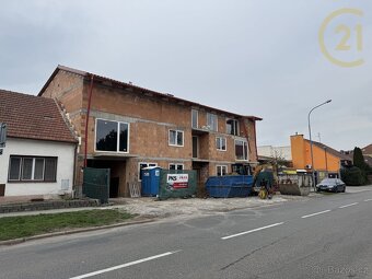 Novostavba bytu 2+kk o CP 70 m2 s lodžíí a sklepem v Újez... - 6