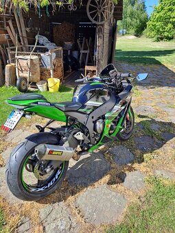 Kawasaki Ninja ZX10R - 6