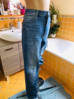 rifle# pruzne #dziny# Pull&Bear # bokovky# skinny# EUR40 - 6