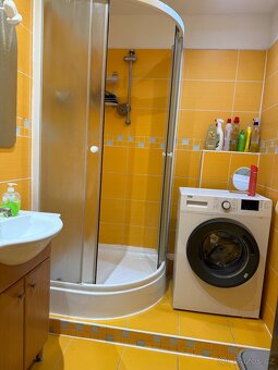 Pronájem bytu 4+1 74 m2 v Zalužanské ul., MB - 6