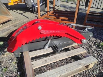 Přídavný drapák s montáží na paletizační vidle - 6