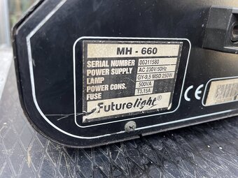 4x Futurelight MH660 spot + 2x case - 6