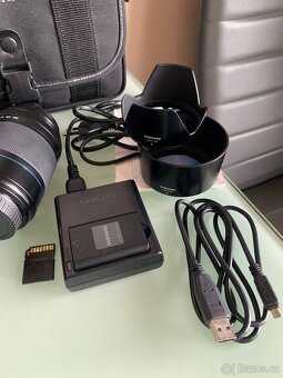 Samsung NX10 + 18-55 mm + 50-200 mm + příslušenství - 6