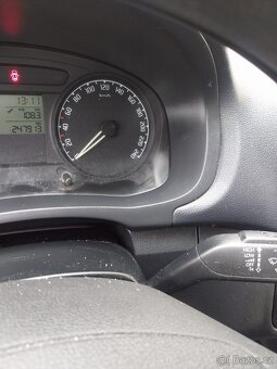 Škoda Fabia 2 1.2 CNG - - 6