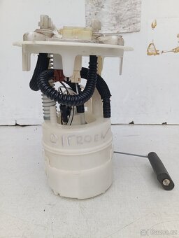 Citroen C2 1.1 - Palivové čerpadlo Pierburg - 6