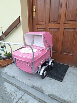 RETRO KOČÁREK PRO PANENKY - 6