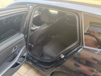 BMW 330e Touring - 6