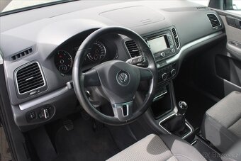 Volkswagen Sharan 2.0TDI 130kW NAVI TAŽNÉ ZAŘ. (2014) - 6