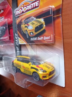 Majorette (2) 1:64 - 6