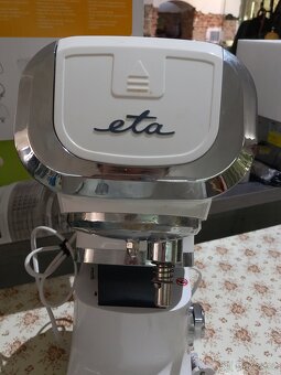 KUCHYŇSKÝ ROBOT Eta MEZO II Smart - 6