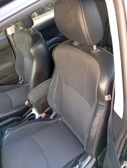 Peugeot 4007 - 6