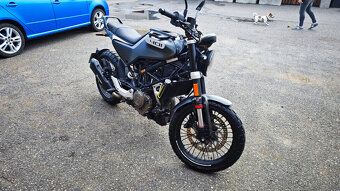 Husqvarna Svartpilen 401 – 2020, jen 5 700 km, TOP stav - 6