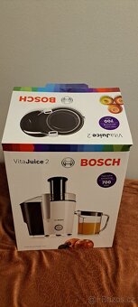 Odšťavňovač značky Bosch na ovoce a zeleninu. - 6