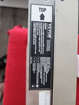 Skládací hliníková nájezdová rampa VEVOR - 6