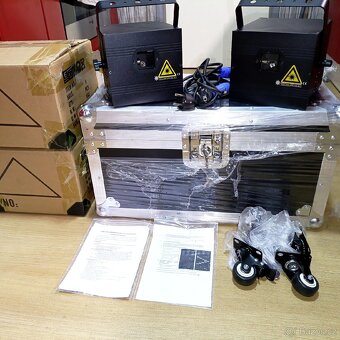 2ks Nové Lasery 5 Wat RGB + Case - 6