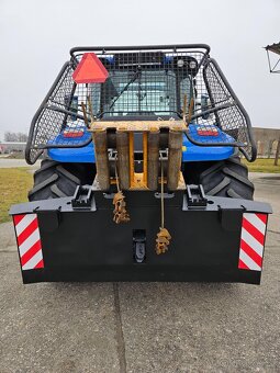 NEW HOLLAND T5.100 s lesní nástavbou - 6