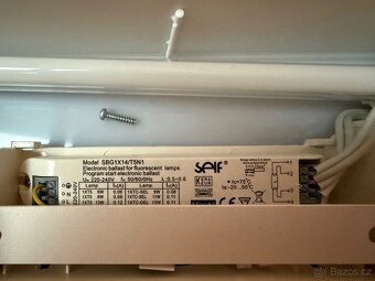 Nástěnné světlo Philips - 6