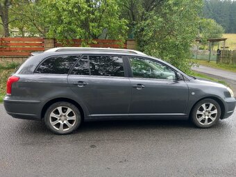 Toyota Avensis - 6