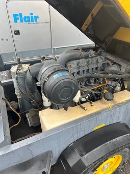 Kompresor ATLAS COPCO XAS 67 pouze 700 motohodin - 6