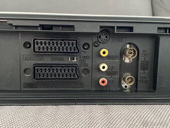 S-VHS-ET videorekordér Panasonic NV-HS820 - 6