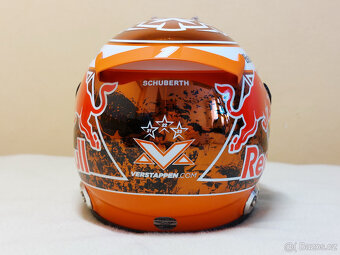 Predám Max Verstappen oranžová 2024 Red Bull F1 helma 1:2 - 6