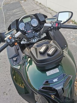 Kawasaki GTR 1400 krasna facelift - 6