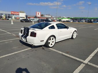Ford Mustang GT 4.6 V8 - 6