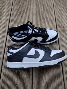 Tenisky Nike DUNKLOW Panda - 6