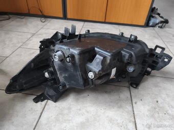 Přední světlo na Mazda cx5 - 6