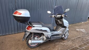 Yamaha Versity 300 - 6