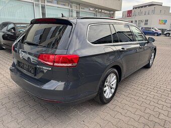 VW Passat Variant 2.0TDI 110 kW Full LED Navi 2015 ACC - 6