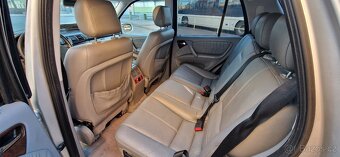 Mercedes Benz ML 400 CDI - 6