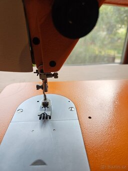 Šicí stroj Lucznik 438 - 6