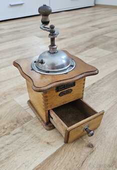 Starožitný mlýnek - 6