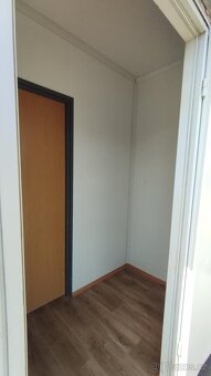 Kancelářský kontejner ALHO 6x3m s předsíňkou - 6