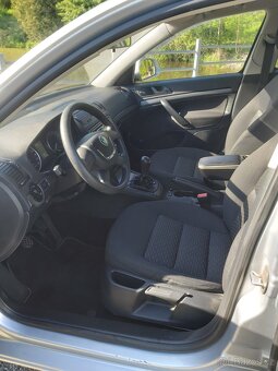 Škoda Octavia facelift 1.6 TDI – velmi dobrý stav - 6