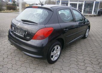 Peugeot 207 1.4i 70kw,klima benzín manuál 70 kw - 6