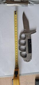 Nůž s boxerem - 6