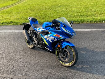 Suzuki gsx-r 125 - 6